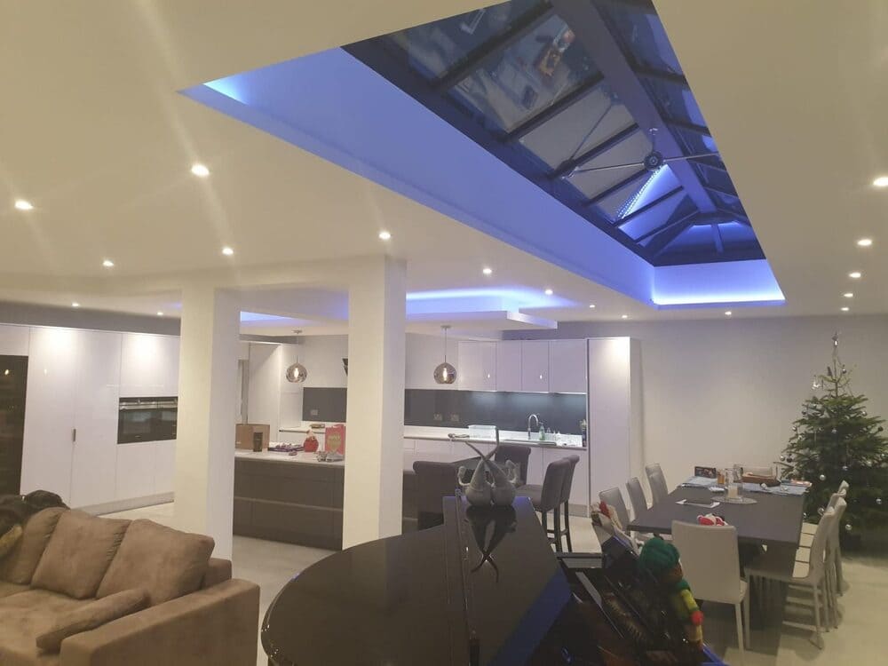 big ceiling aluminium window London in the living room and kitchen